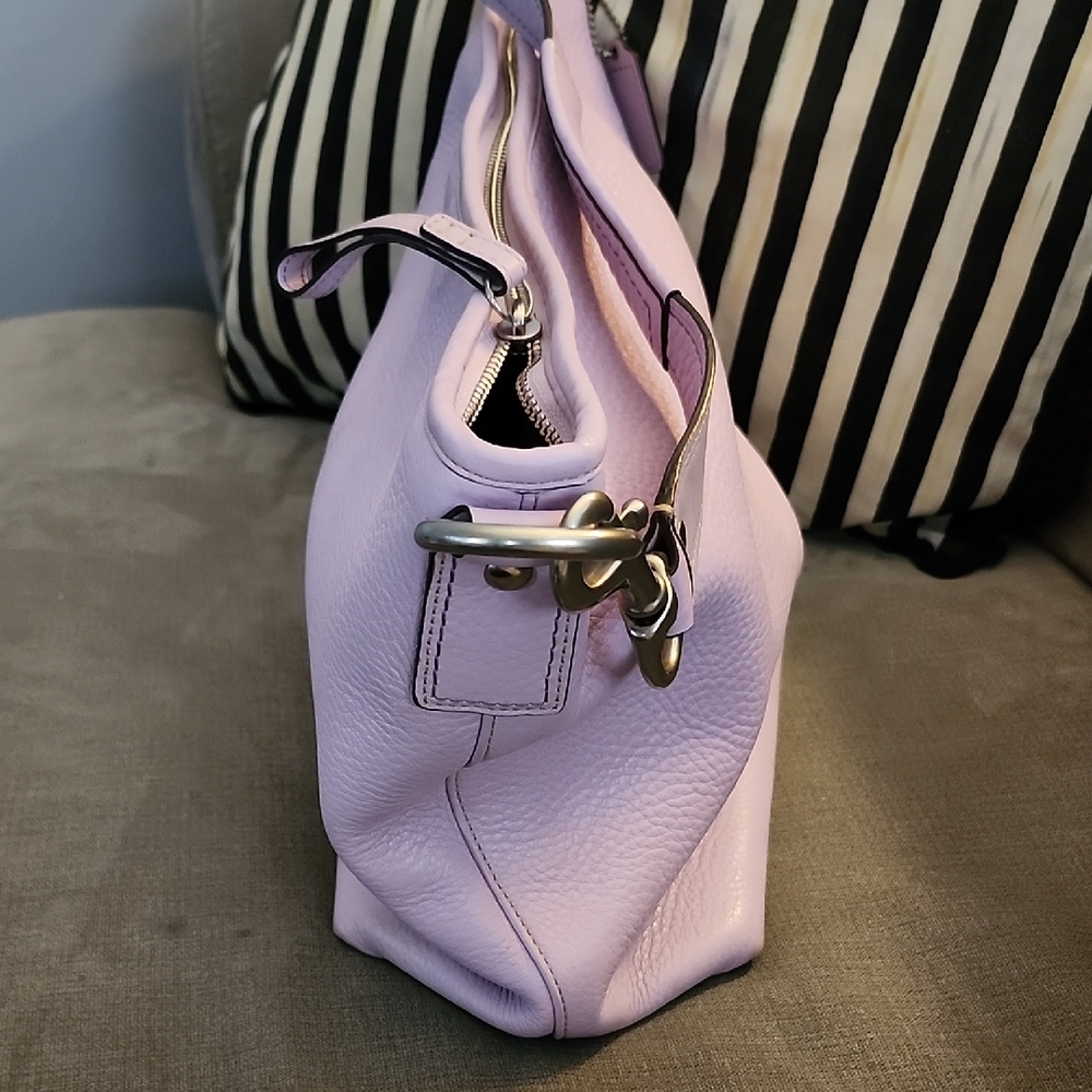 Lavender Leather Shoulder Bag - Picture 6 of 7